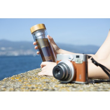 Bbo Irisana Infusore in vetro borosilicato a doppia parete con tappo in bamboo e copertura in neoprene. 400 ml.